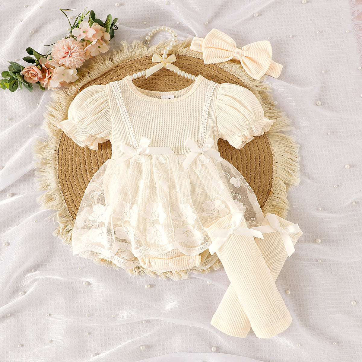 Amazon foreign trade baby suit European and American style summer puff sleeve splicing mesh bag fart romper foot socks headband