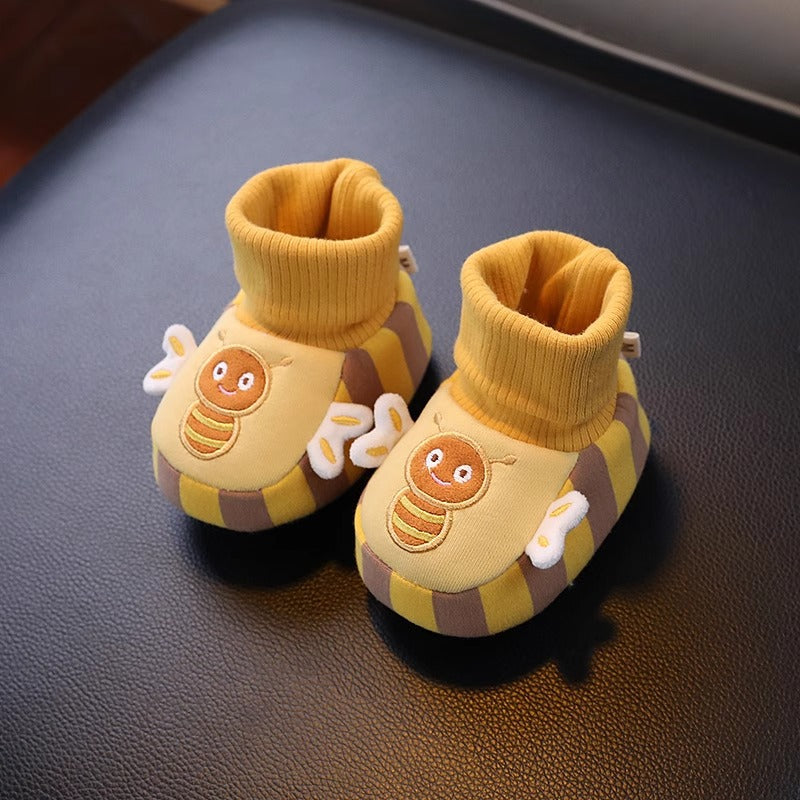 Baby socks shoes spring and autumn baby toddler shoes soft sole newborn cloth shoes 0-3 months toddler shoes and socks anti-fall newborn