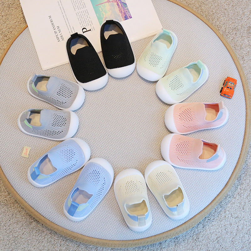 Spring and summer children's baby breathable flying mesh shoes baby anti-collision soft bottom toddler shoes boys and girls sugar casual shoes wholesale