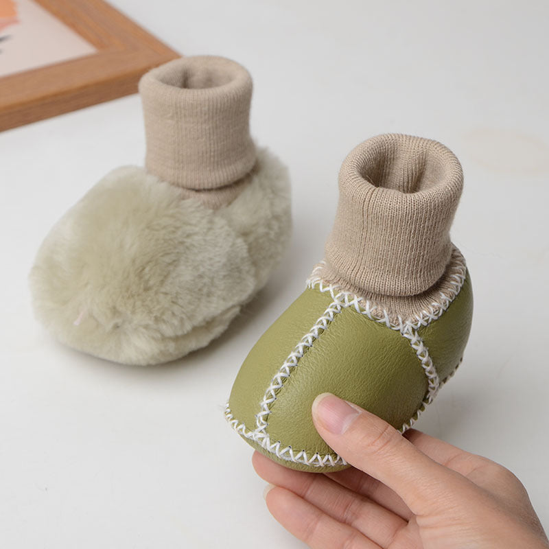 Sheepskin and fur integrated baby shoes and socks keep warm and velvet autumn and winter baby cotton shoes soft soles will not fall off toddler shoes newborn