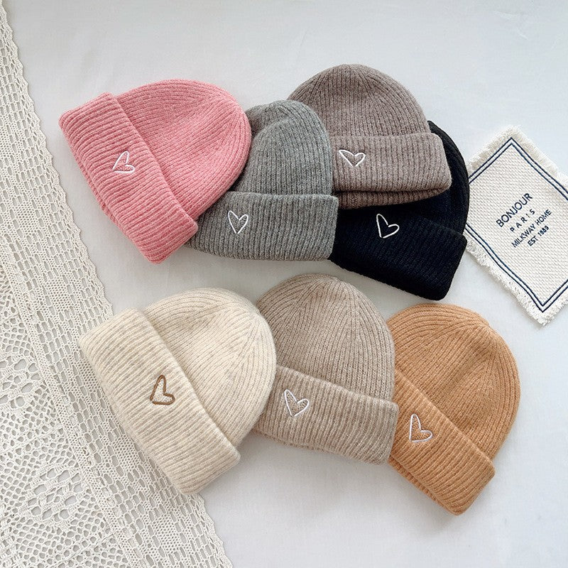 Autumn and winter new love embroidery solid color children's wool hat baby versatile knitted hat Korean version boys and girls suit trend