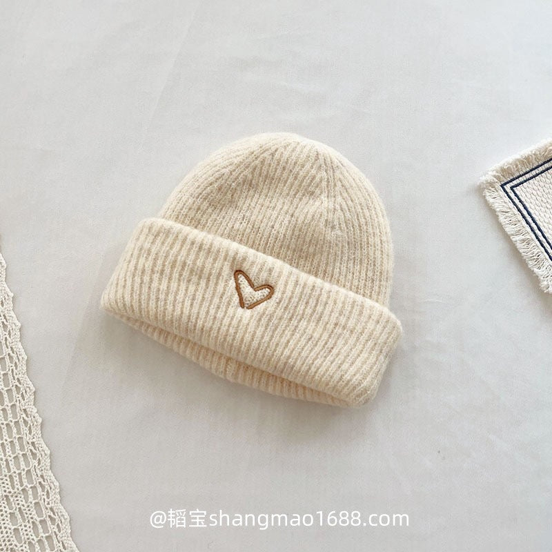 Autumn and winter new love embroidery solid color children's wool hat baby versatile knitted hat Korean version boys and girls suit trend