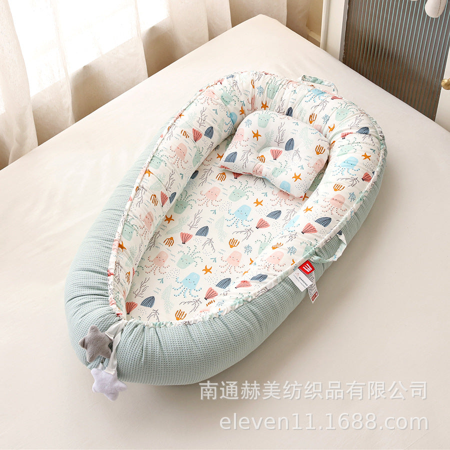 Hemei honeycomb breathable detachable and washable portable baby bed mid-bed bionic baby nest baby pillow travel baby bed
