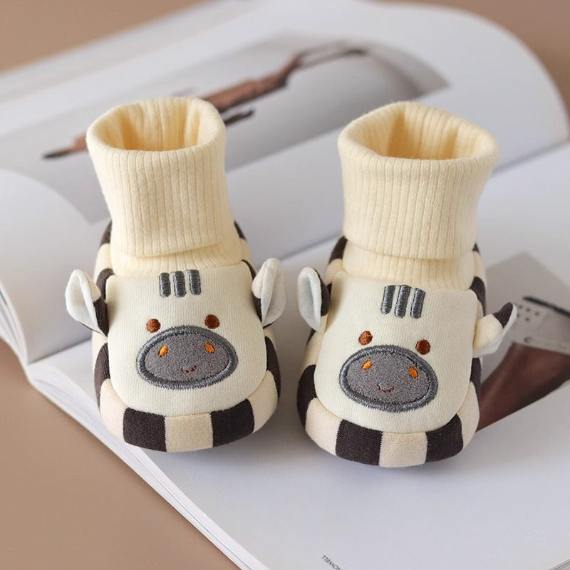 Baby socks shoes spring and autumn baby toddler shoes soft sole newborn cloth shoes 0-3 months toddler shoes and socks anti-fall newborn