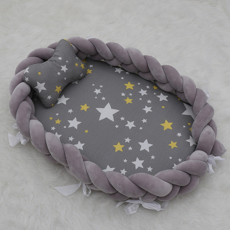 Newborn baby crib mid-bed sleeping coaxing artifact anti-choking milk anti-startling sleeping nest detachable sleeping pad soothing anti-pressure