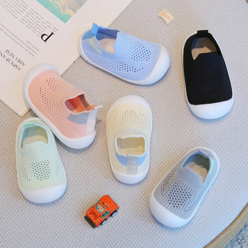 Spring and summer children's baby breathable flying mesh shoes baby anti-collision soft bottom toddler shoes boys and girls sugar casual shoes wholesale