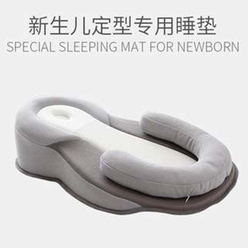 Yoyokids source manufacturer baby anti-vomiting slope pillow anti-deviation shaped pillow baby pillow foreign trade