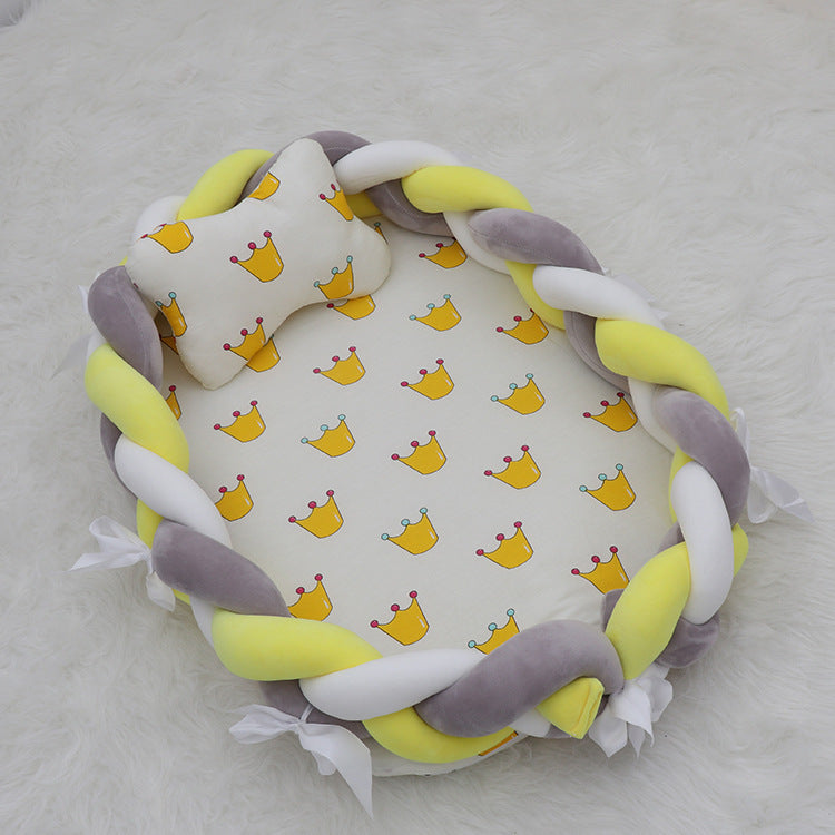 Newborn baby crib mid-bed sleeping coaxing artifact anti-choking milk anti-startling sleeping nest detachable sleeping pad soothing anti-pressure