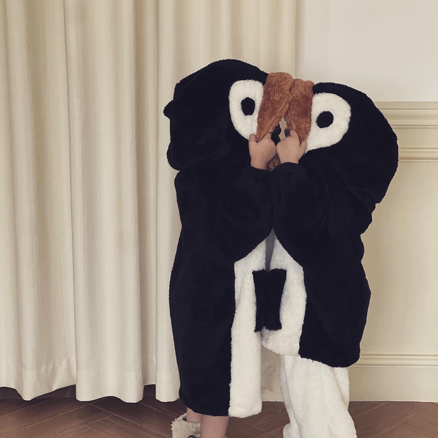 Children's flannel pajamas boys autumn and winter baby nightgown kids girls nightdress coral fleece home clothes suit