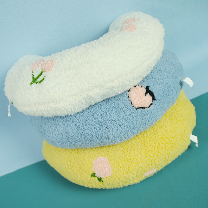 Cat toy pet half-moon pillow cat pillow cervical spine deep sleep U-shaped pillow pet supplies spot wholesale