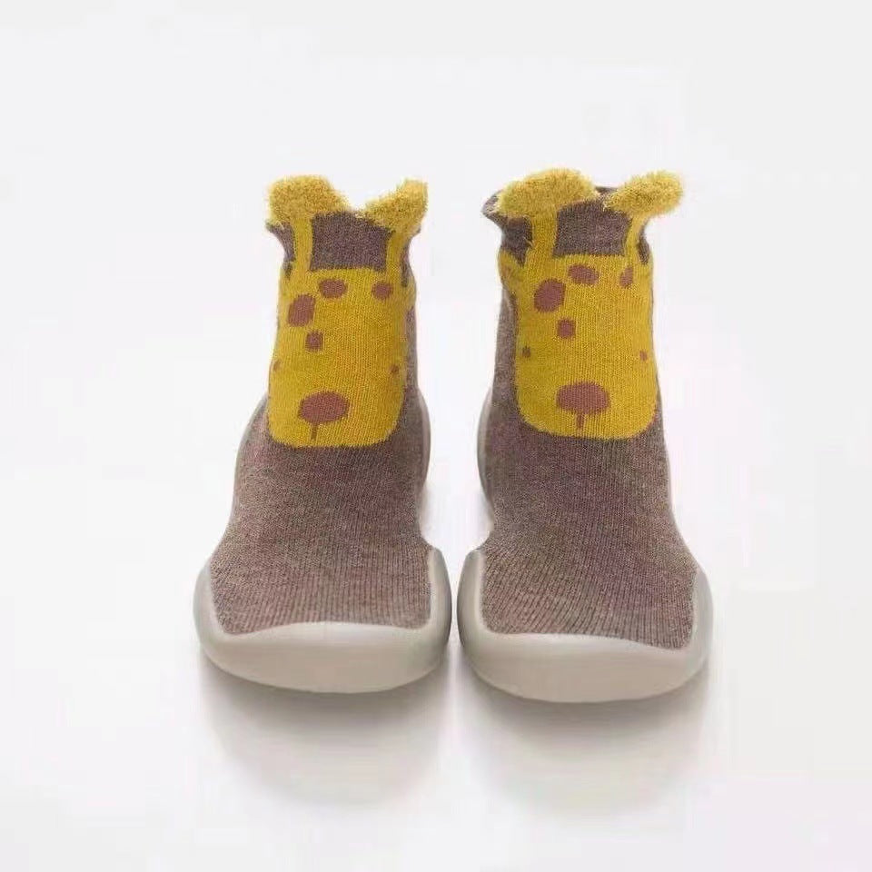Soft bottom toddler shoes for babies, boys and girls, new floor socks, children's shoes, baby shoes, spring, autumn and summer