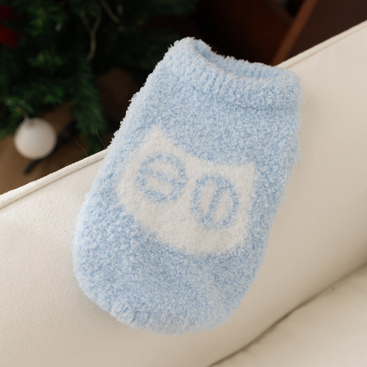 Autumn and winter joint cat clothes thick warm pullover sweater Teddy dog two-legged clothes pet clothes