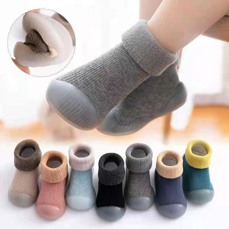 Baby learning shoes autumn and winter plus velvet thick soft bottom non-slip boys and girls baby shoes pure cotton floor socks keep warm