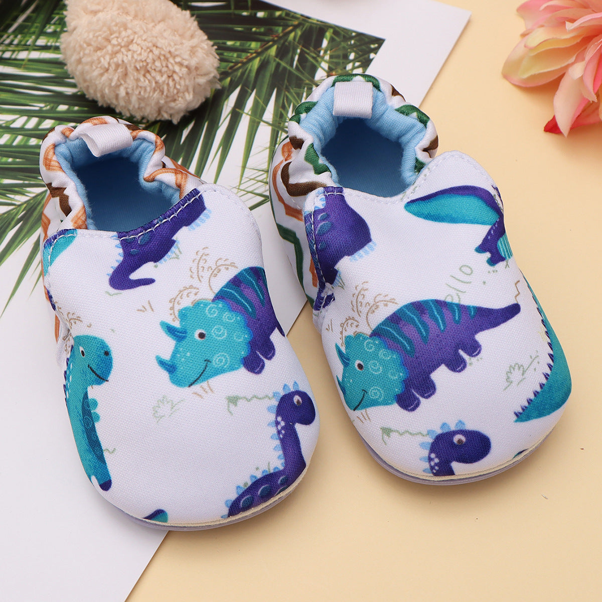 Factory direct sales baby soft sole toddler shoes 0-1-2 years old boys and girls baby shoes fashionable home non-slip baby shoes