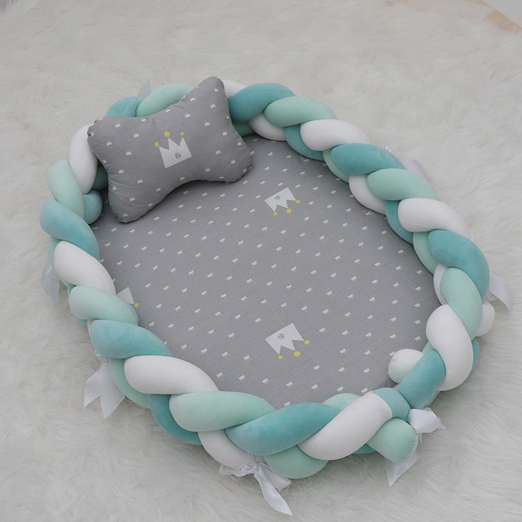 Newborn baby crib mid-bed sleeping coaxing artifact anti-choking milk anti-startling sleeping nest detachable sleeping pad soothing anti-pressure